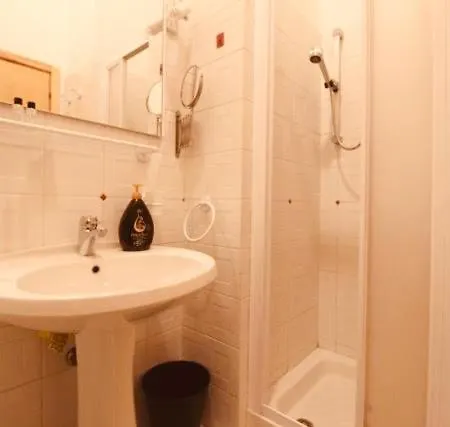 Accogliete Buen Retiro A Pescocostanzo. Con Garage Apartment *